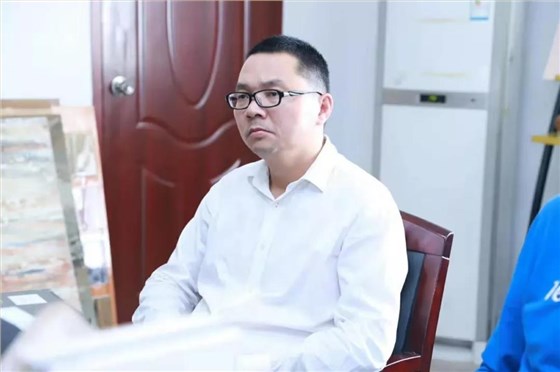 歡迎廣東涂協(xié)、經(jīng)銷商分會(huì)經(jīng)銷商代表蒞臨數(shù)碼彩指導(dǎo)