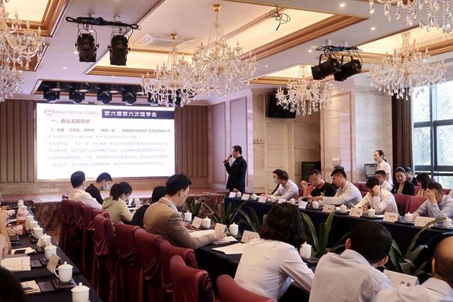 譜寫(xiě)順德涂料新篇章 佛山涂協(xié)、順德涂料商會(huì)理事會(huì)成功舉辦